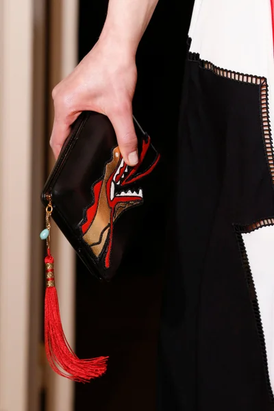 Look 30
